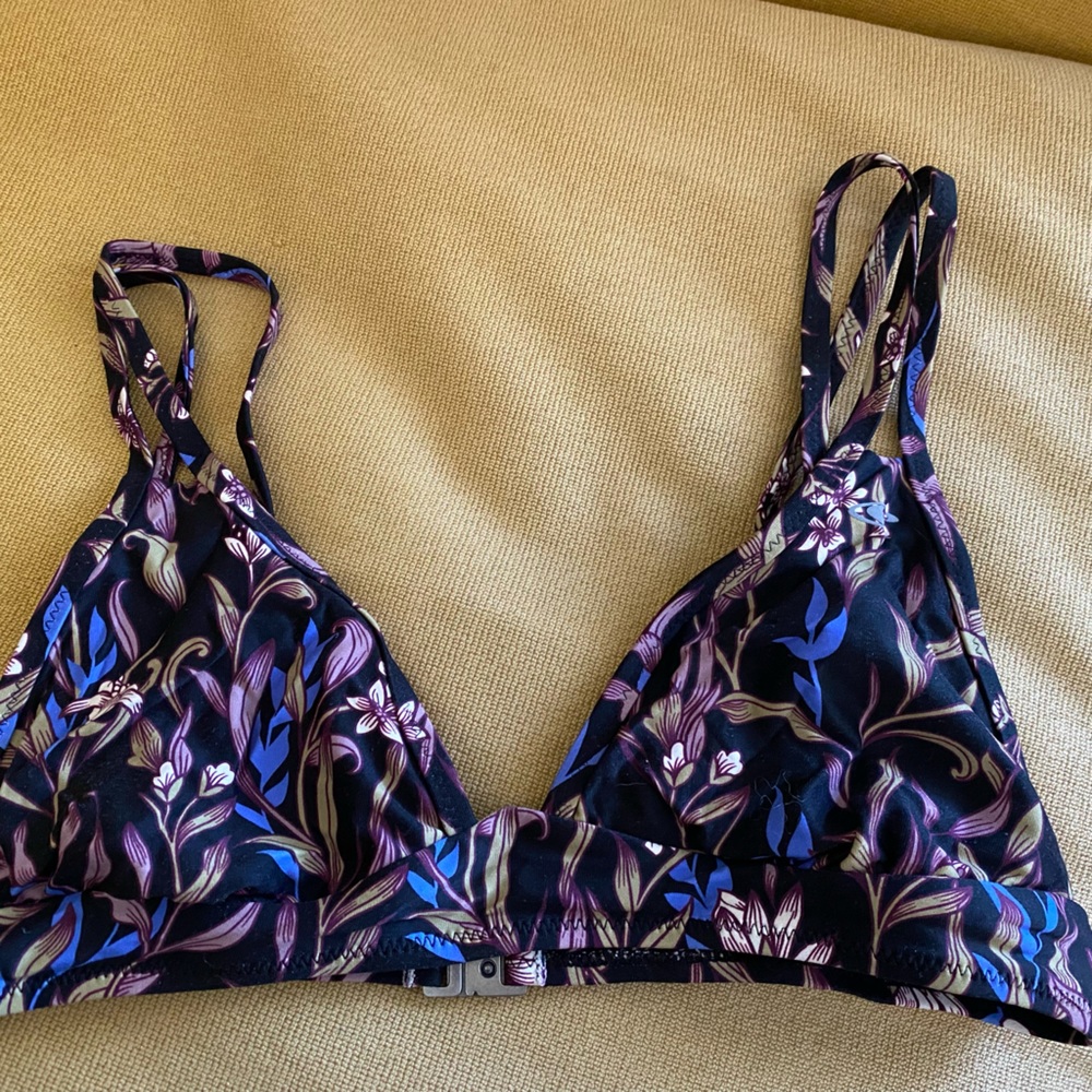 Bikini top- Billabong brand
